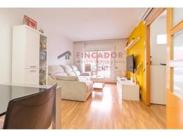 Piso en venta en La Prosperitat(08016) photo 0