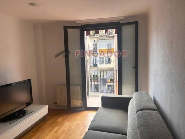 Piso en venta en El Raval(08001) photo 0
