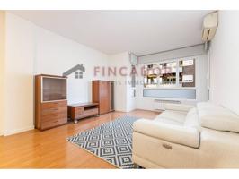 Piso en venta en El Camp de l'Arpa del Clot(08026) photo 0