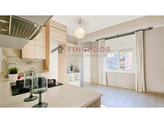 Piso en venta en El Camp de l'Arpa del Clot(08026) photo 0