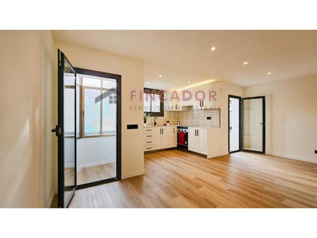 Piso en venta en La Gavarra photo 0