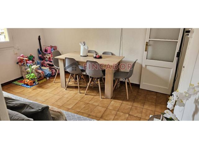 Piso en venta en Pubilla Cases(08906) photo 0