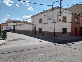 Buen solar con fachada a dos calles en zona centro. photo 0