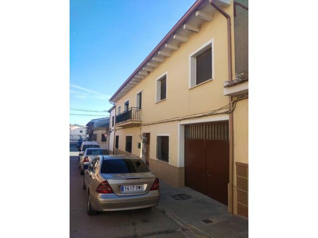 Venta de una espaciosa casa en Daimiel photo 0