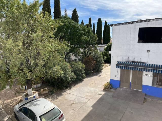 Venta de una amplia casa en Manzanares photo 0