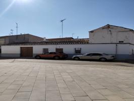 Casa en venta en Manzanares photo 0