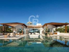 Villa En venta en Marbella photo 0