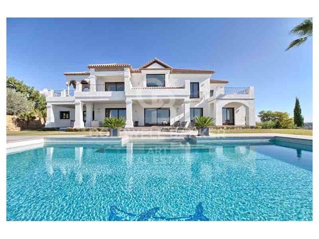 Villa En venta en Benahavís photo 0