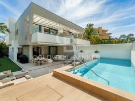 Unifamiliar Separadas En venta en Marbella photo 0