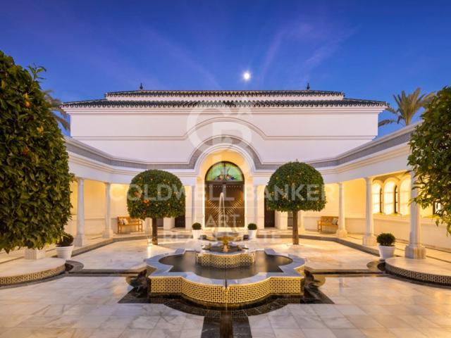Villa En venta en Marbella photo 0