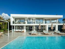 Villa En venta en Marbella photo 0