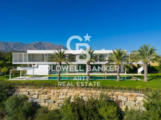Villa En venta en Casares photo 0
