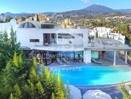 Villa En venta en Marbella photo 0
