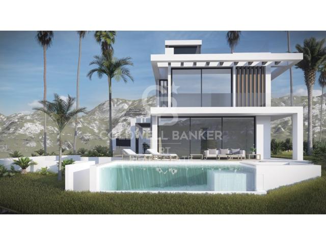 Villa En venta en Estepona photo 0