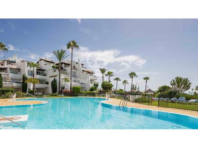 Piso En venta en Estepona photo 0