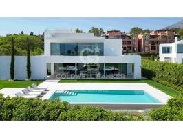 Villa En venta en Marbella photo 0