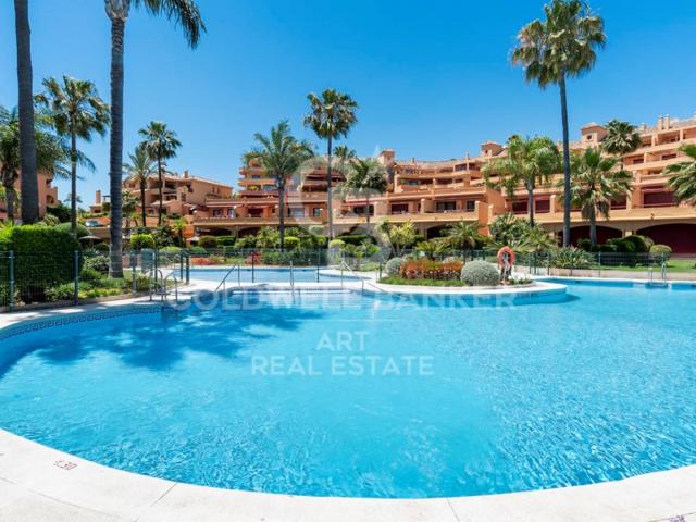 Piso En venta en Estepona photo 0