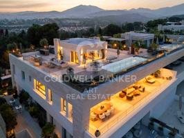 Villa En venta en Marbella photo 0