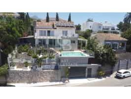 Villa En venta en Marbella photo 0