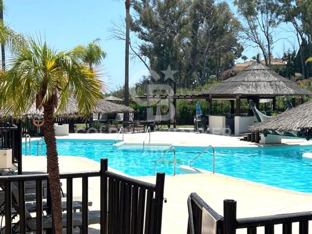 Piso En venta en Estepona photo 0