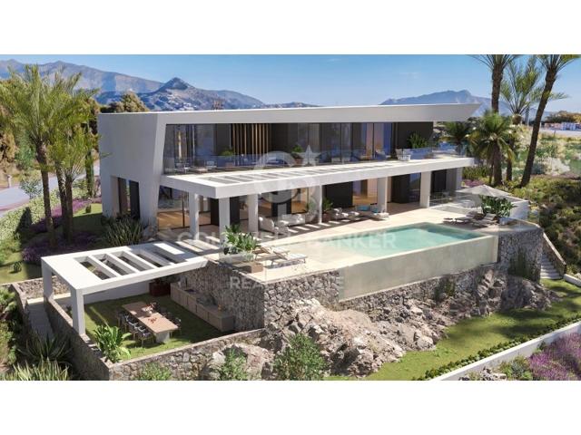 Villa En venta en Estepona photo 0