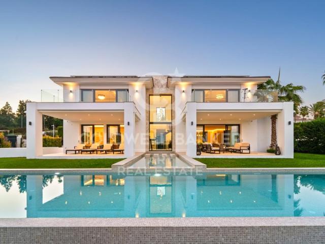 Villa En venta en Benahavís photo 0