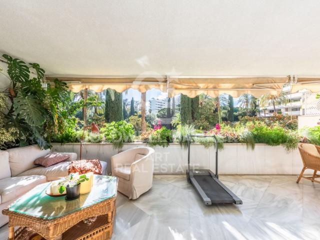 Piso En venta en Marbella photo 0