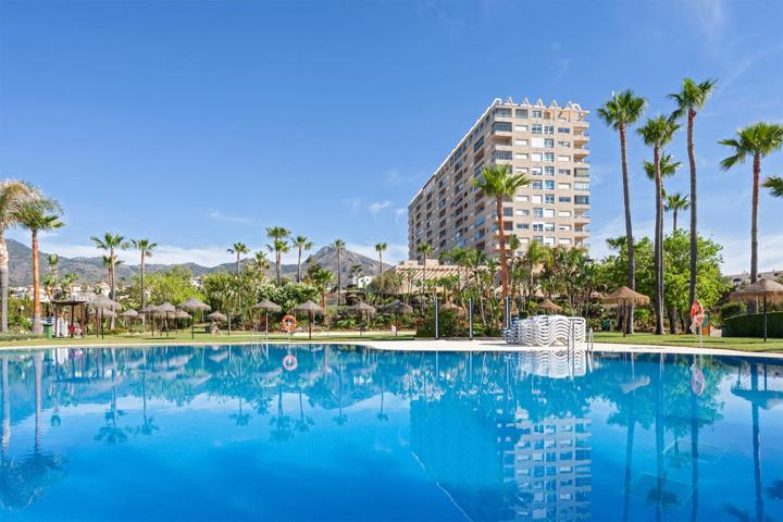 Apartamento en primera línea de playa en Benalmádena – Edificio El Coloso photo 0