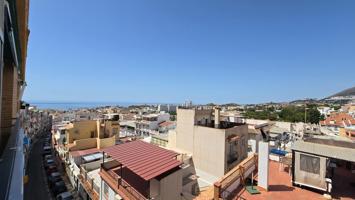 Piso de 3 dormitiors en calle las Flores photo 0