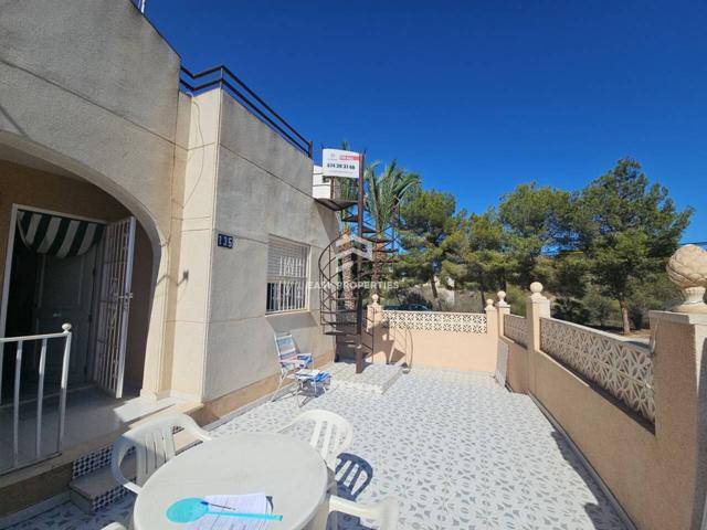 ¡Venta de Chalet Pareado en Torrevieja! photo 0