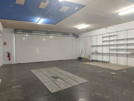 Nave en alquiler en Hostalric poligono con servicios photo 0