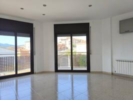 PISO EN VENTA EN HOSTALRIC photo 0
