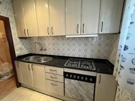 Piso Segunda Planta con 3 Dormitorios para Reformar en Ciudad Meridiana en Exclusiva por Inmobiliaria VENDOPOR en Barcel photo 0