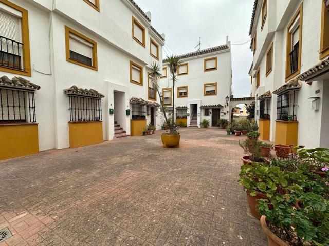 Duplex en venta en Los Barrios photo 0