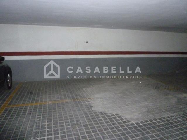 Parking En venta en Exposició photo 0