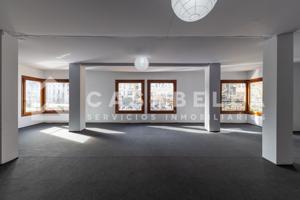 Oficina En alquiler en Sant Francesc photo 0