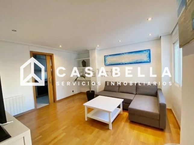 Piso En venta en Exposició photo 0