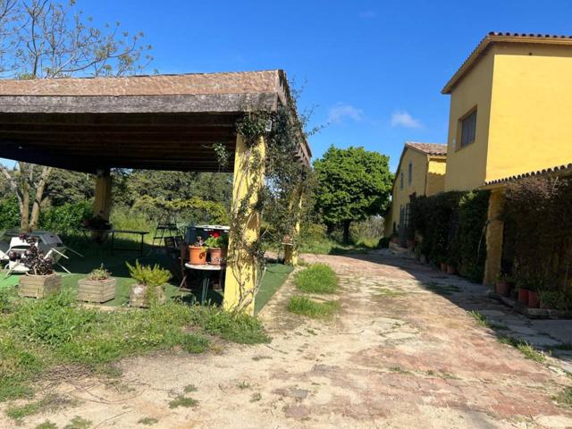 *Masía del siglo XVII en Venta: Un Paraíso Natural con vistas tanto al mar como a la montaña** photo 0