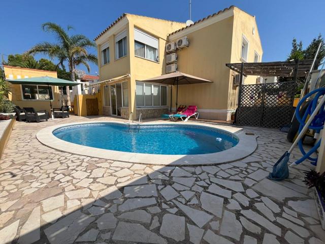 Villa Paula - Exclusiva Villa de 4 habitaciones photo 0
