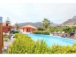 Chalet en venta en Santiago del Teide photo 0