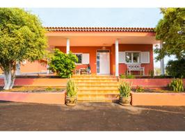 Chalet en venta en Santiago del Teide photo 0