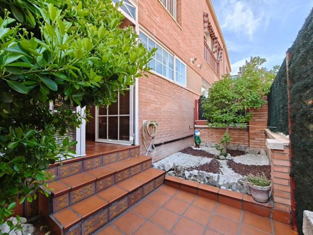 vivienda UNIFAMILIAR con CINCO dormitorios photo 0