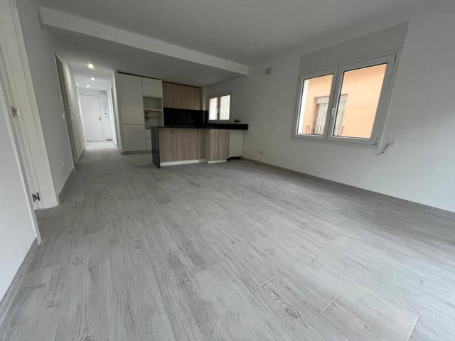 Piso totalmente reformado en la zonda del Pedró photo 0