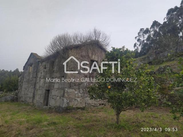 SE VENDE TERRENO RUSTICO CON ESTRUCTURA DE CASA DE PIEDRA EN PONTESAMPAIO - PONTEVEDRA photo 0