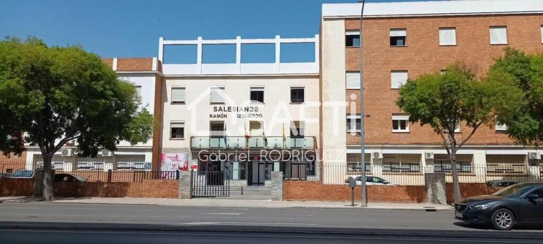 Avenida Maria Auxiliadora, cuatro dormitorios 135 metros cuadrados útiles (Badajoz) photo 0