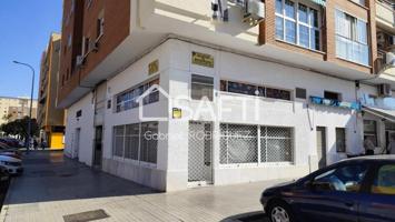 ¡Oportunidad de alquiler local comercial en Valdepasilla! 450 euros photo 0