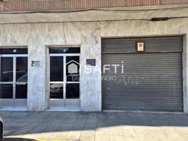 Impresionante bajo con carácter de casa y potencial de negocio en el corazón de Montijo photo 0