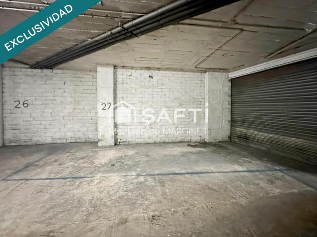 Plaza de garaje en venta en Berga photo 0
