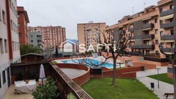 Bajos premium con terraza, amplio jardín y complejo de entretenimiento con piscina comunitaria. photo 0