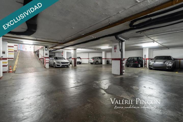 ¡Oportunidad única en el corazón de Barcelona! Presentamos este garaje en venta. photo 0